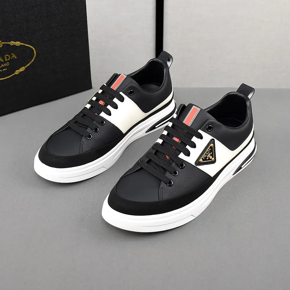 PP400🌻🌻🌻【Prada·PRADA】set off the audience! An international brand that is constantly innovating. This men's casual shoe is the original version. It is made of cowhide leather at a ratio of one to one at the store. It has leather feet and rubber non-slip outsole. It is breathable and comfortable. Quality speaks for itself. 👄38-44